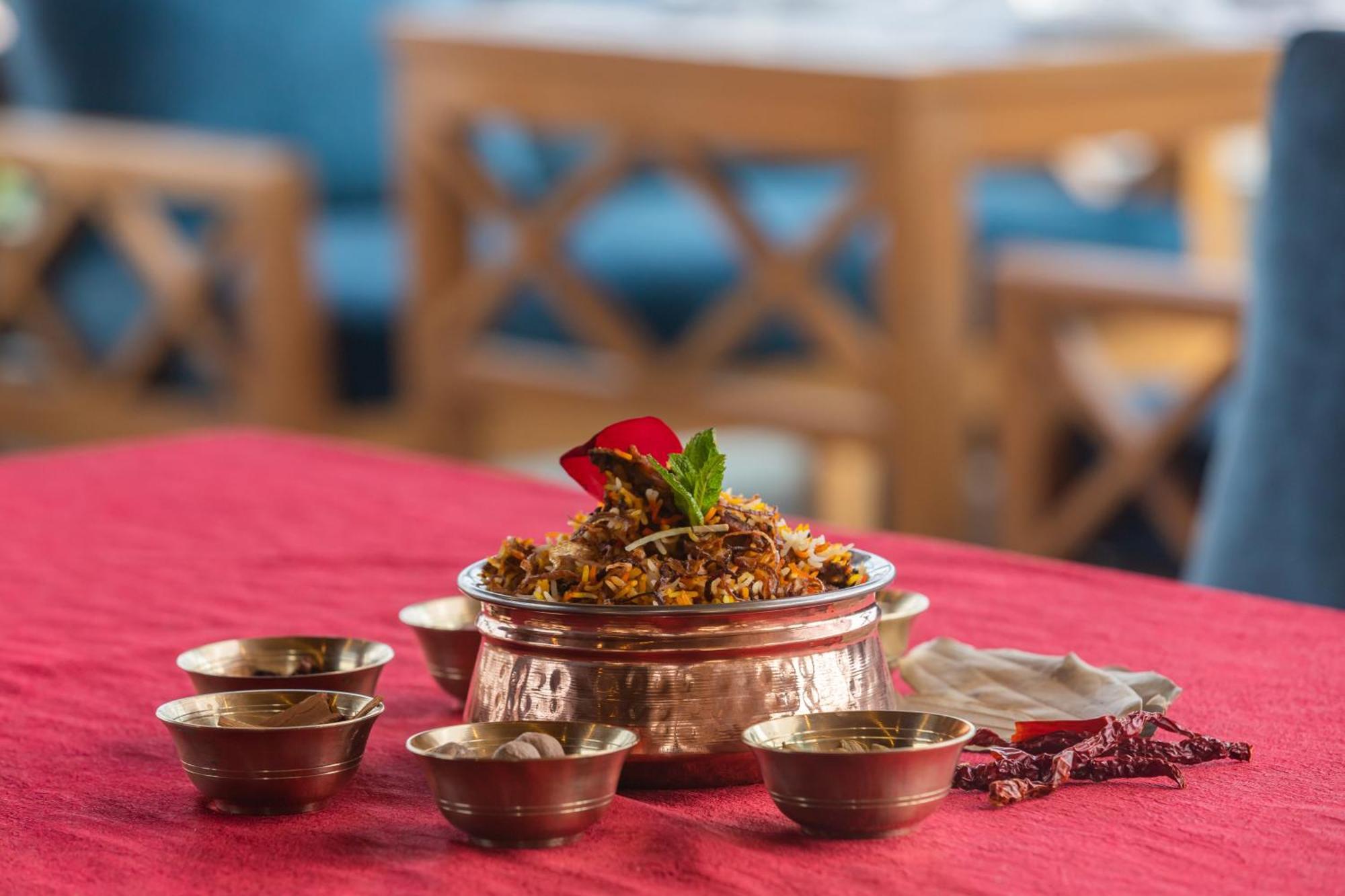 Hotel Crystal Pashupati 카트만두 외부 사진
