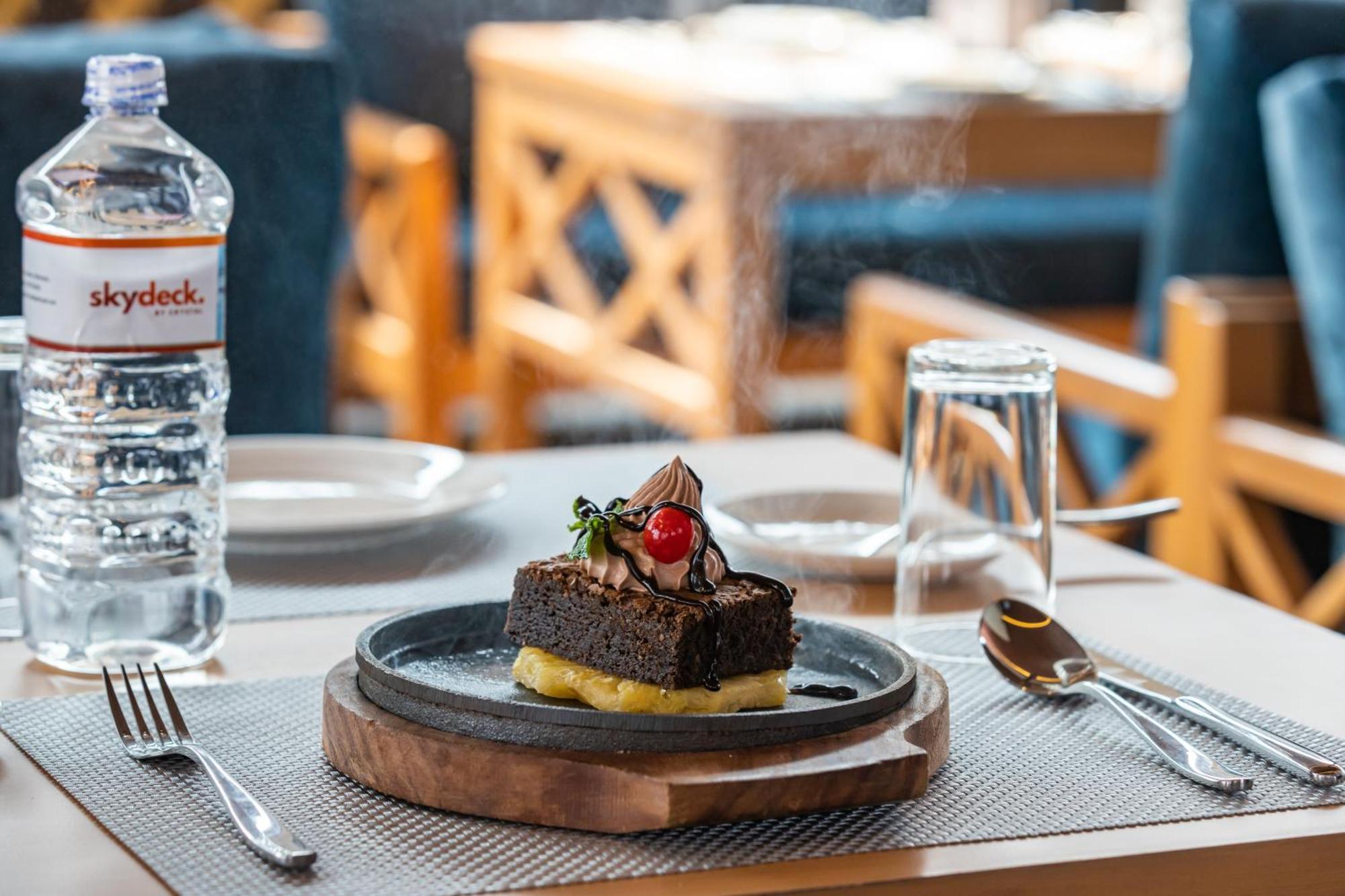 Hotel Crystal Pashupati 카트만두 외부 사진