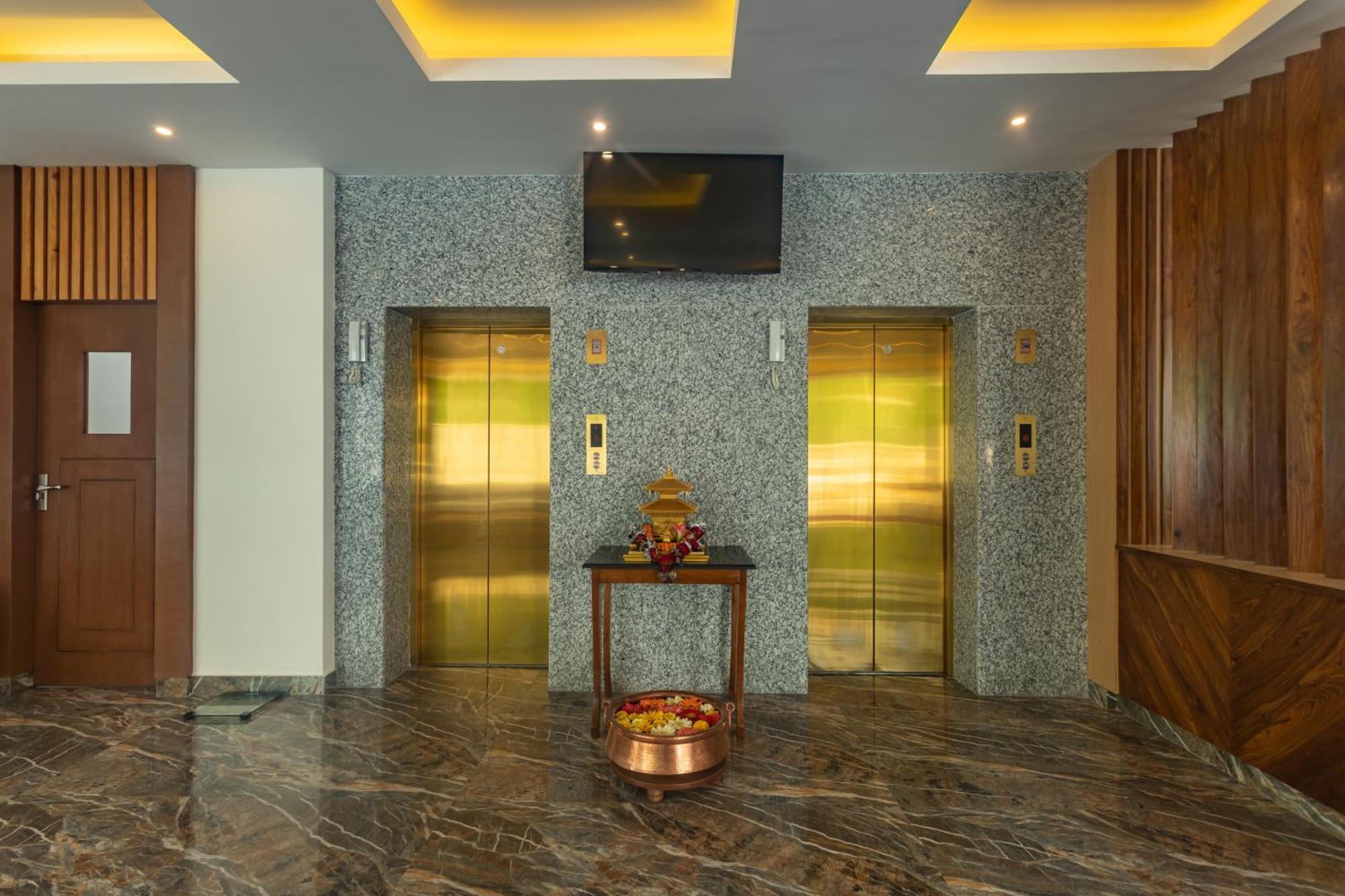 Hotel Crystal Pashupati 카트만두 외부 사진