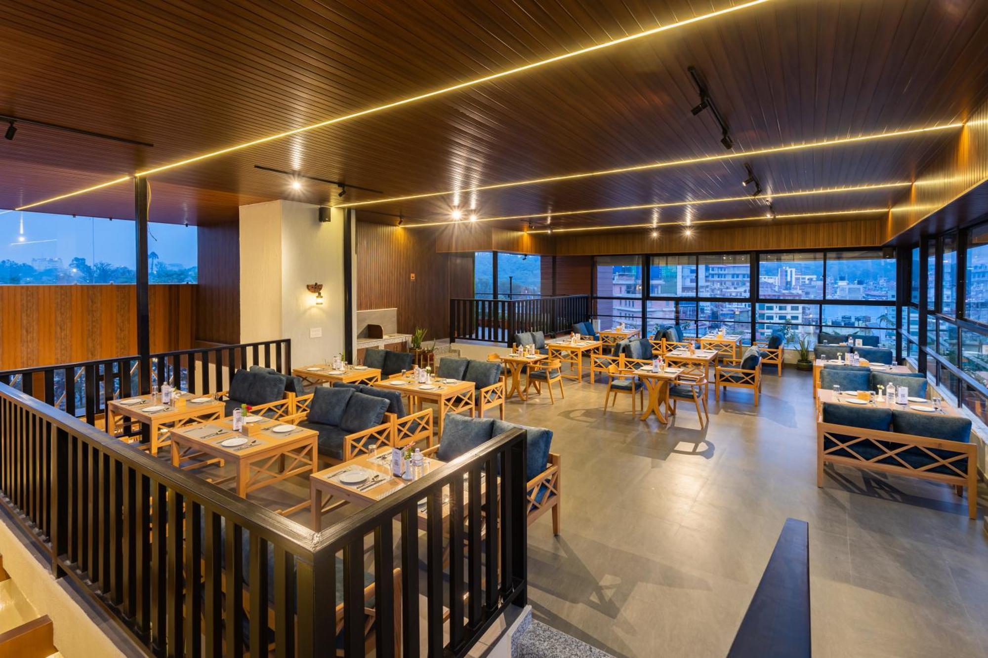Hotel Crystal Pashupati 카트만두 외부 사진