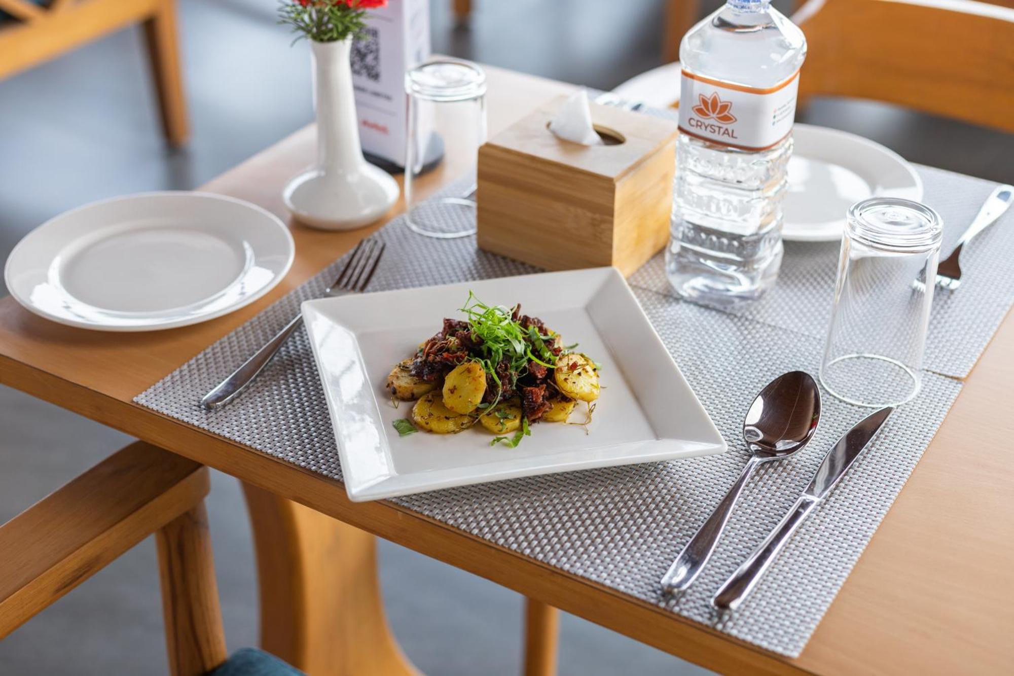 Hotel Crystal Pashupati 카트만두 외부 사진