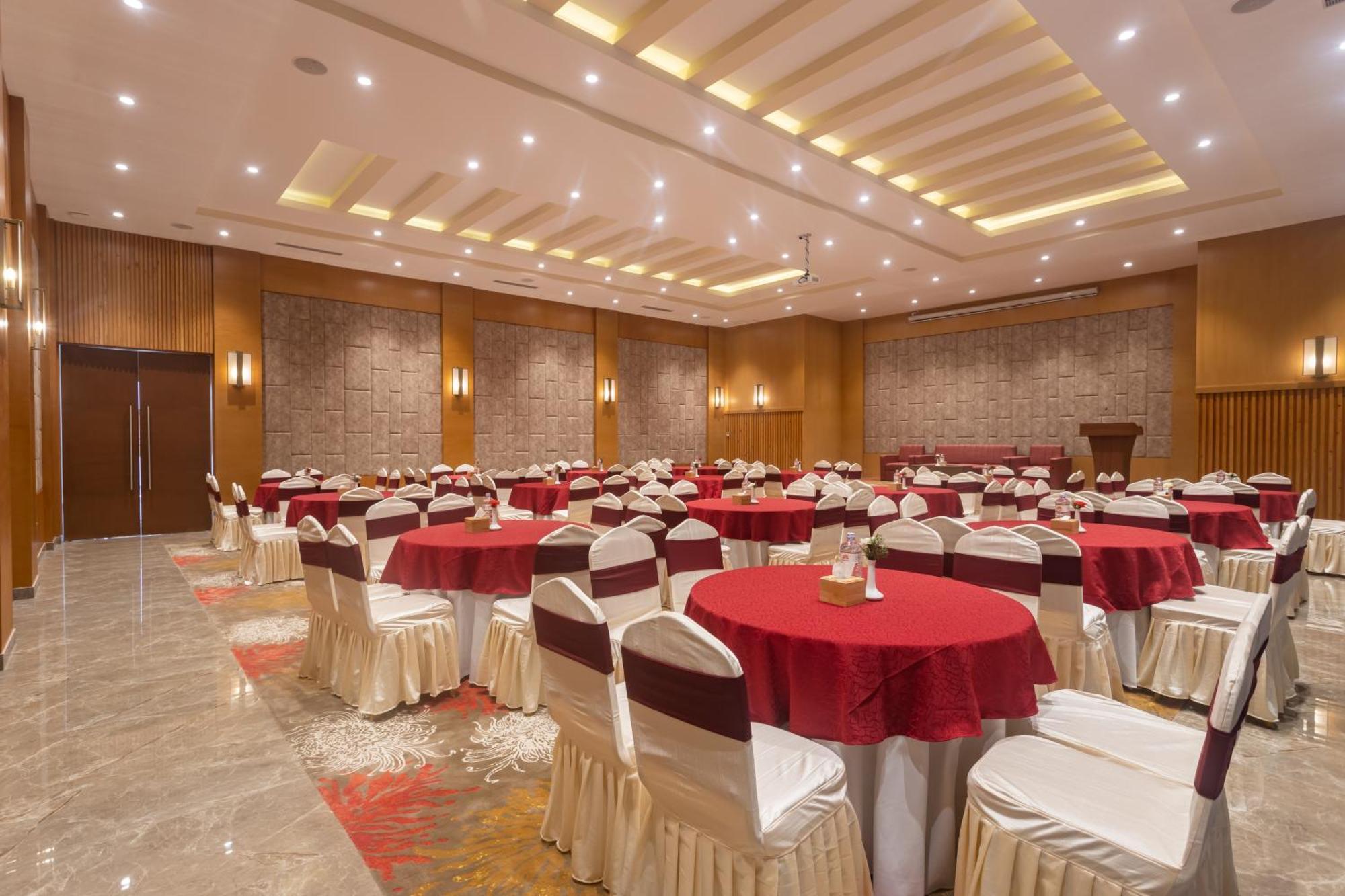 Hotel Crystal Pashupati 카트만두 외부 사진