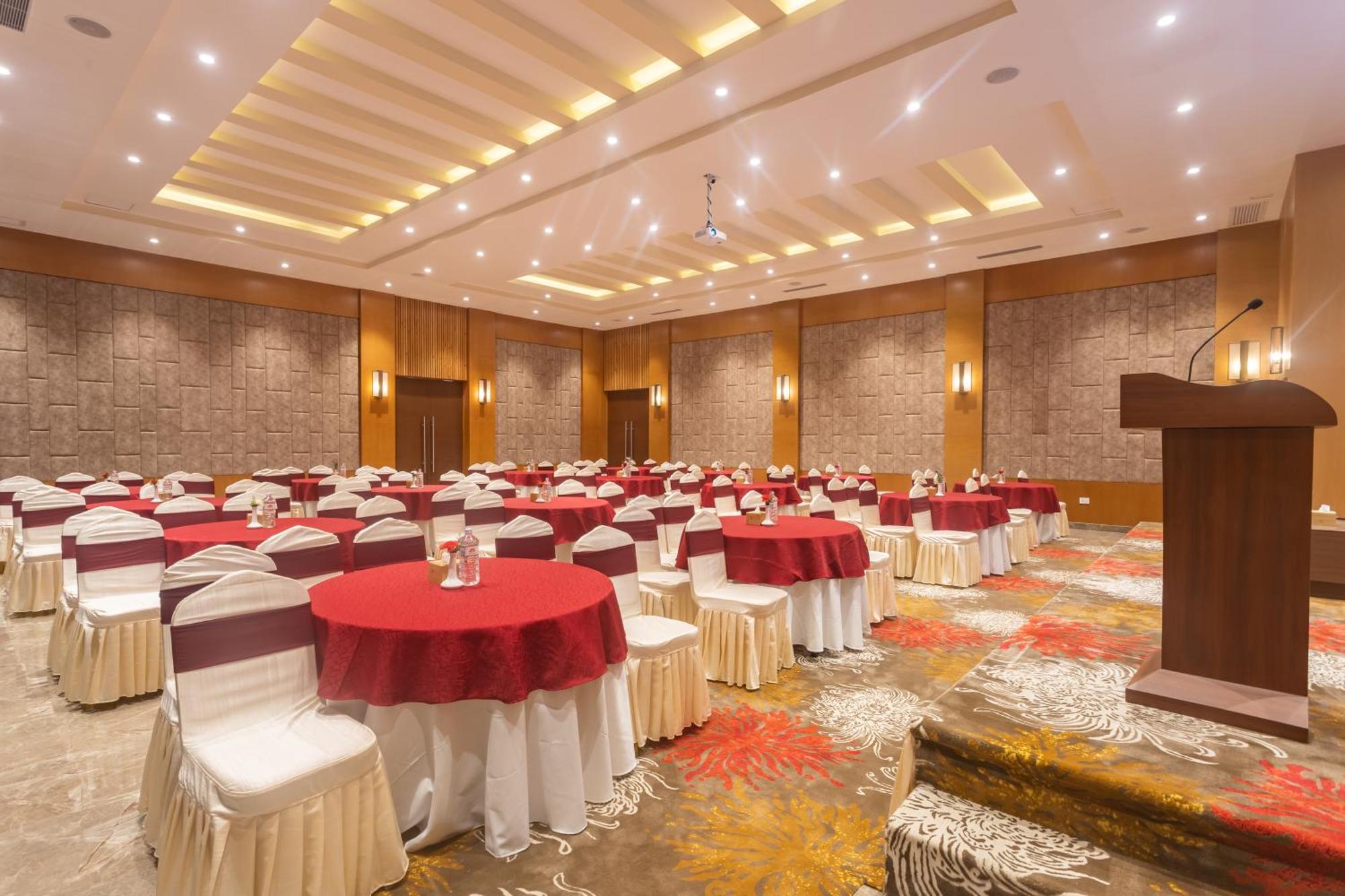 Hotel Crystal Pashupati 카트만두 외부 사진
