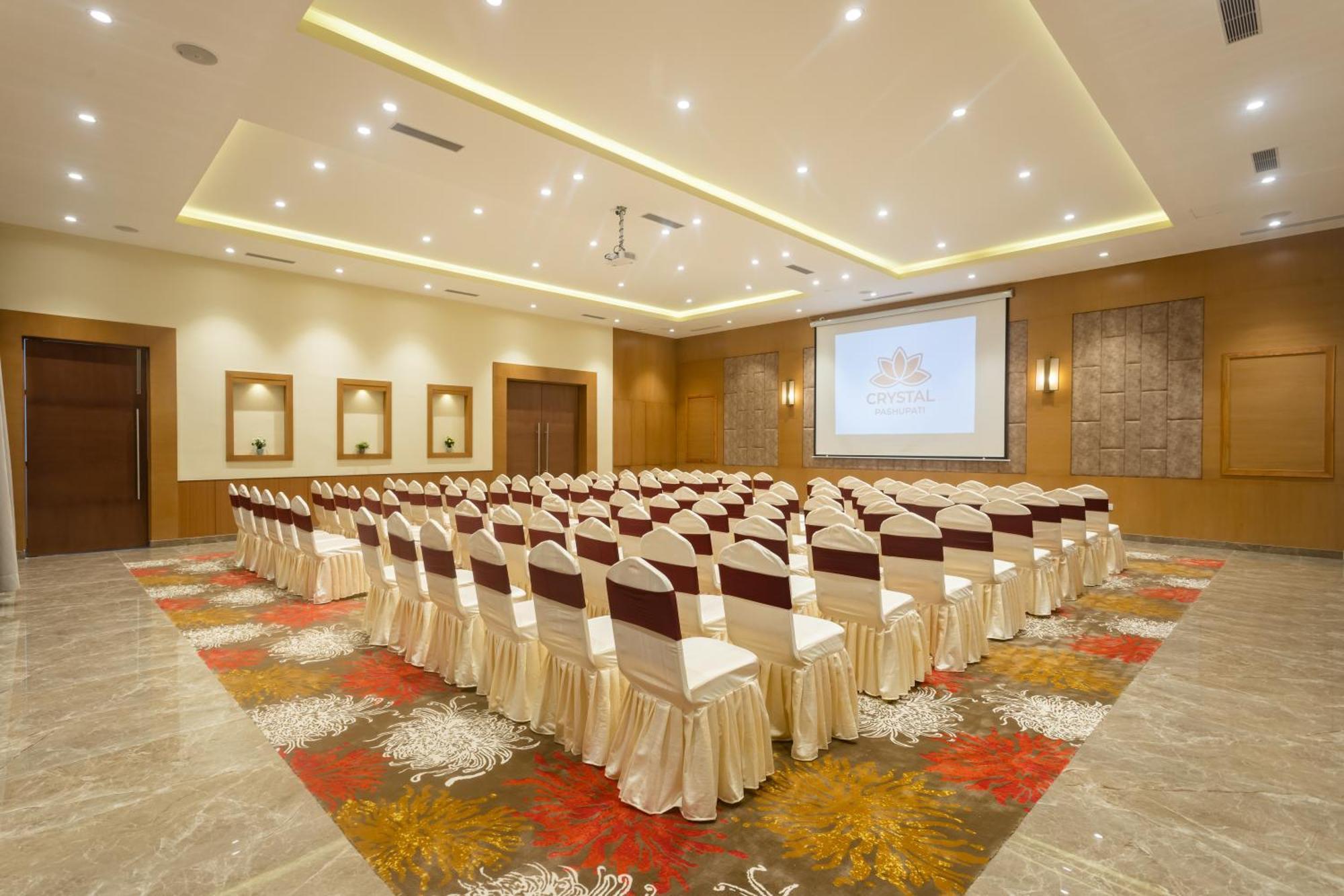 Hotel Crystal Pashupati 카트만두 외부 사진