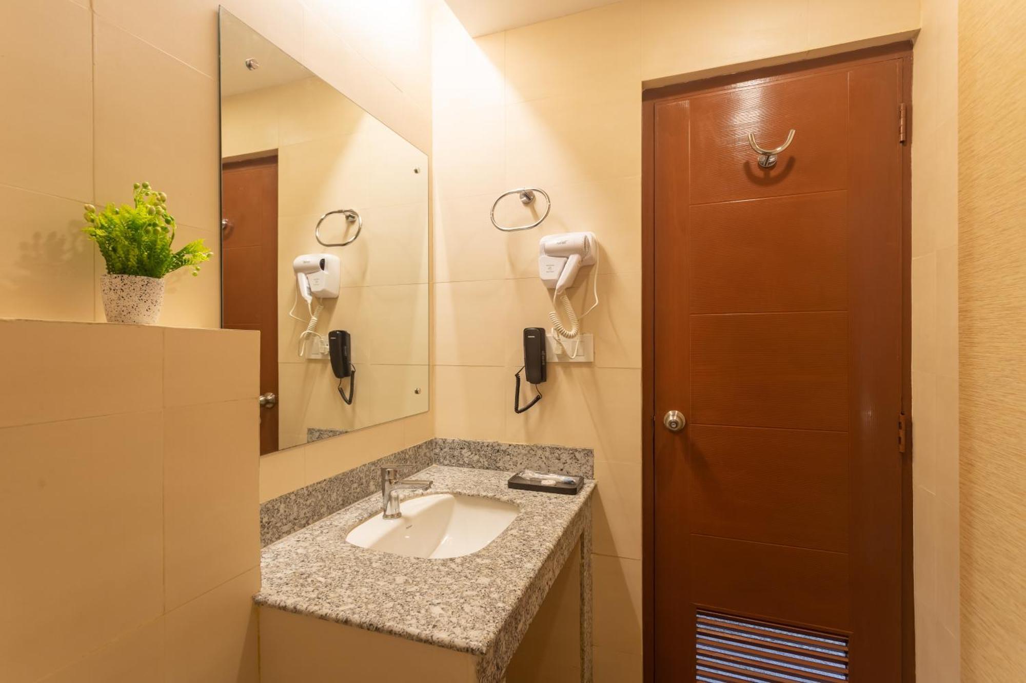 Hotel Crystal Pashupati 카트만두 외부 사진