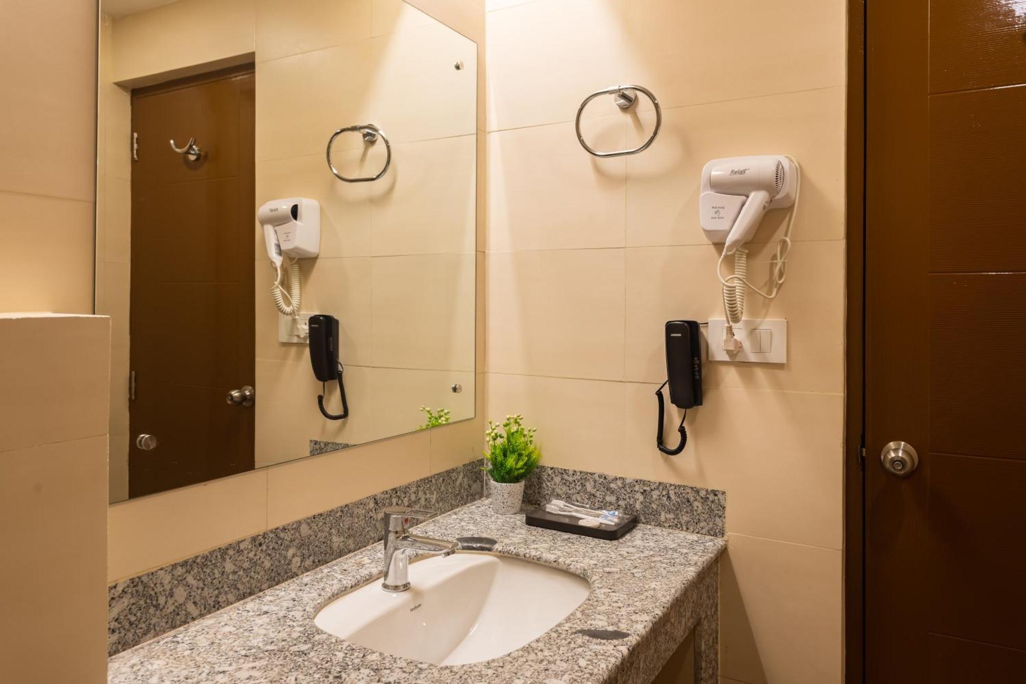 Hotel Crystal Pashupati 카트만두 외부 사진
